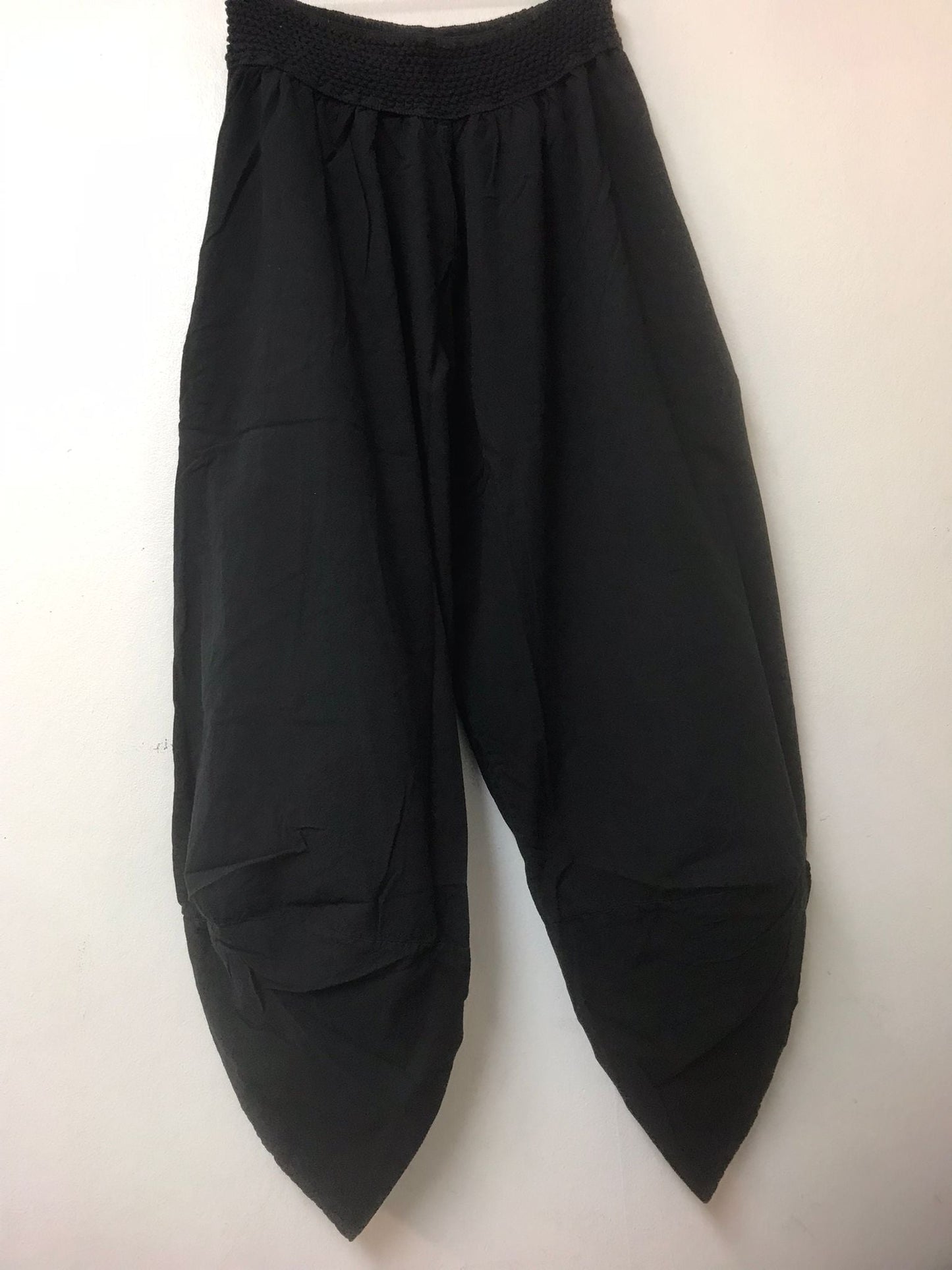 ELASTANE WAIST TAPERED LEG COTTON TROUSER
