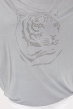 Load image into Gallery viewer, Shinny Tiger Face Animal Print Women Cotton Tops
