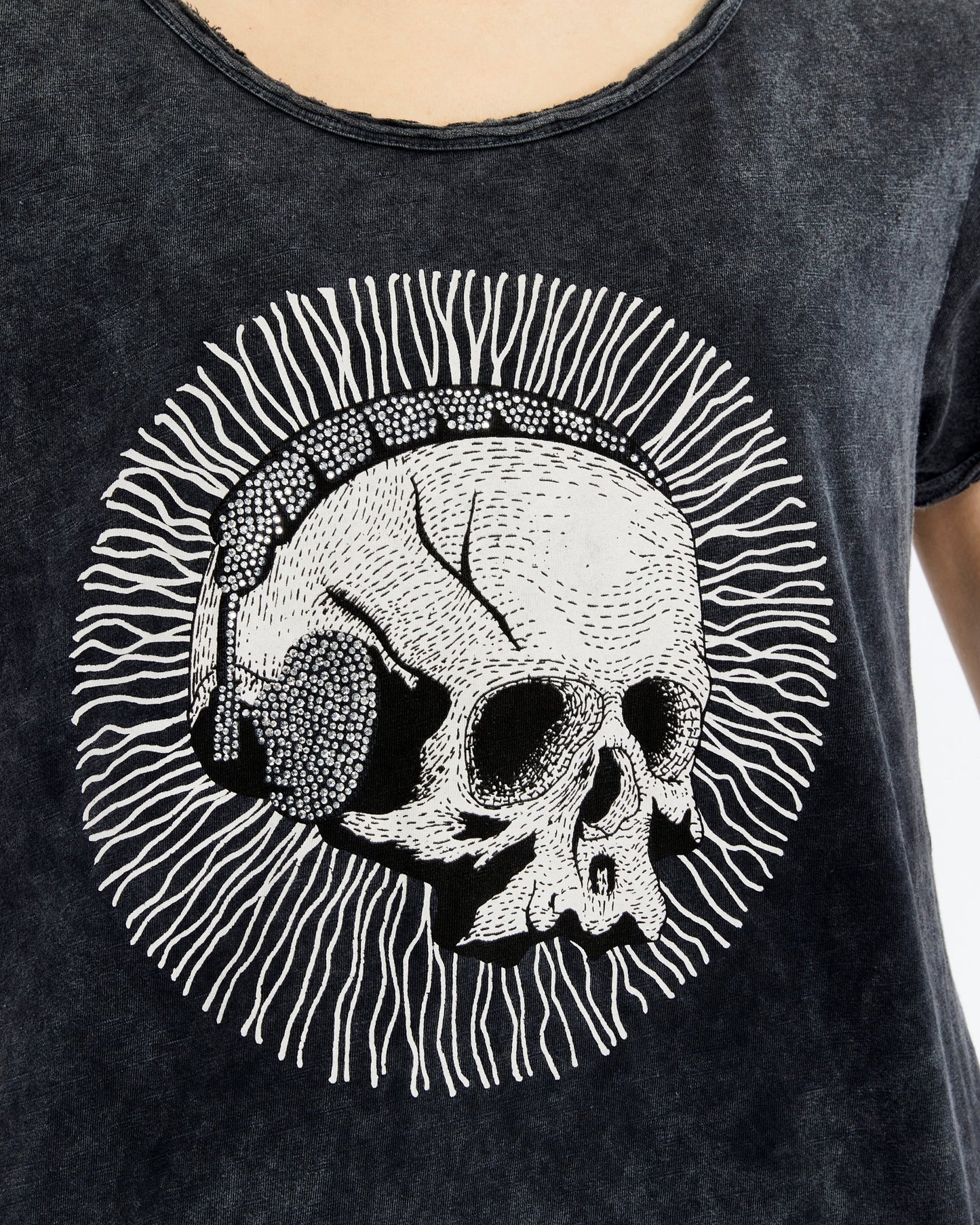 Stone Washed  HEAD PHONE SKULL  Gothic   Print Scoop Neck Women's T-Shirt