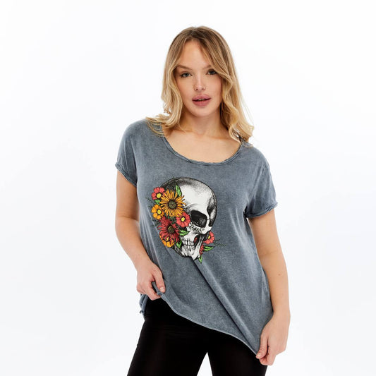 Stone Washed Half Flower Skull  Print Scoop Neck Women's T-Shirt