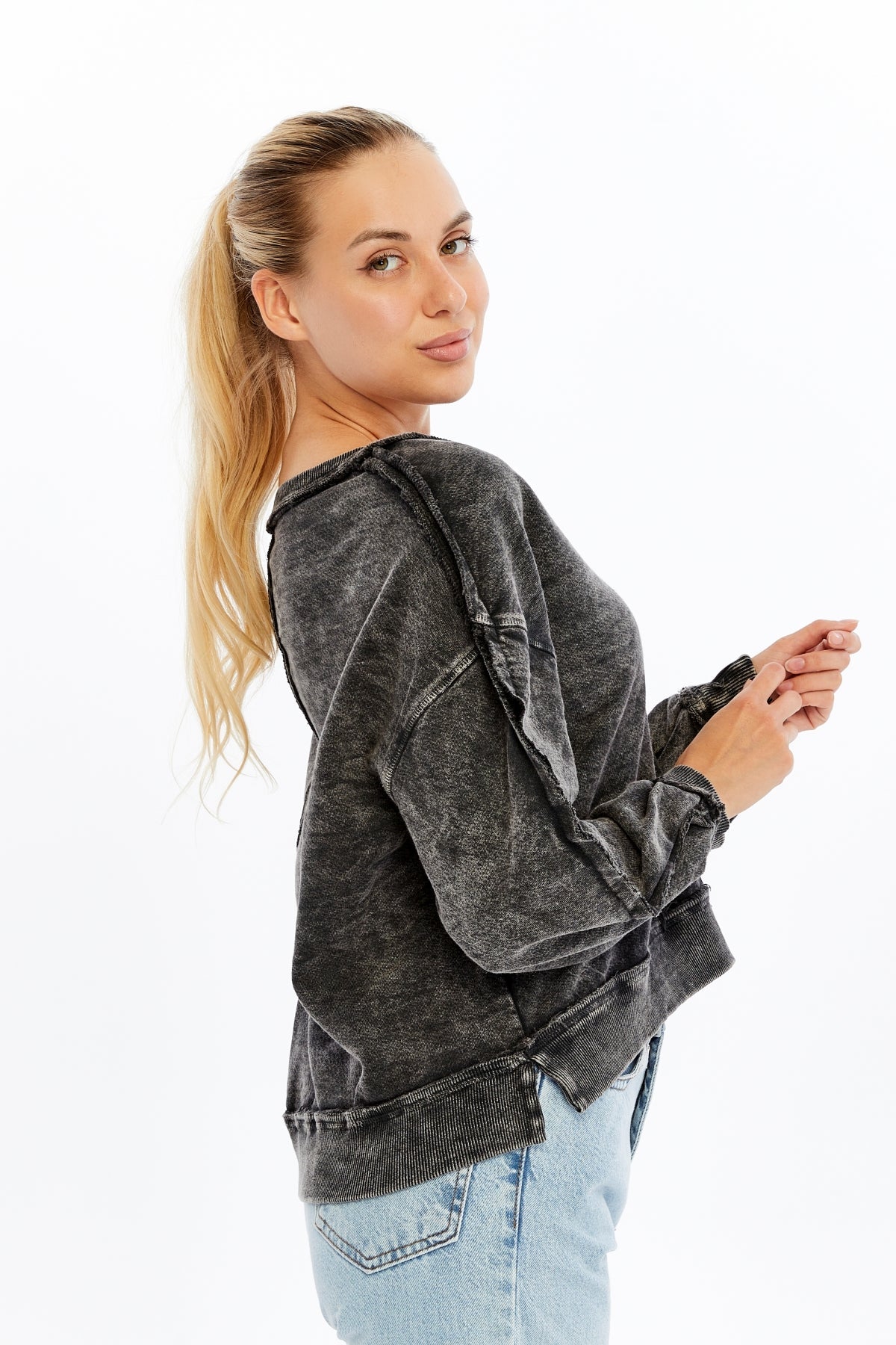 Acid Washed Plain V Neck Women Cropped Sweatshirt