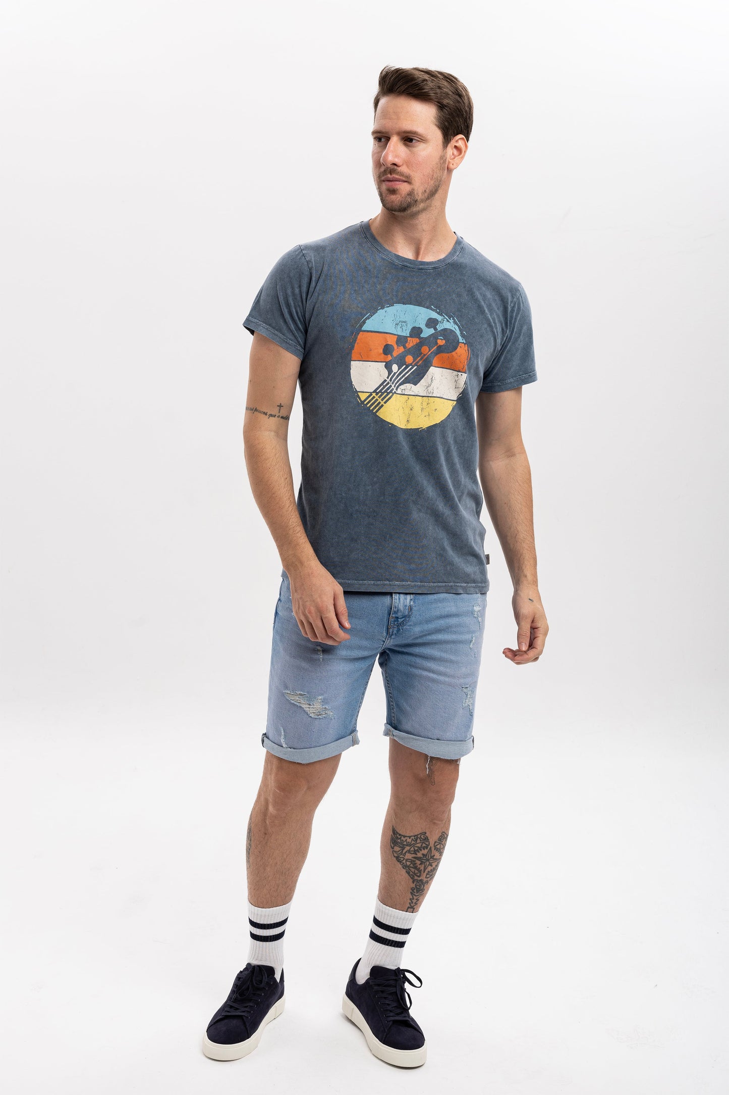 Stone Washed  Rainbow Guitar  Printed Men's T-shirts