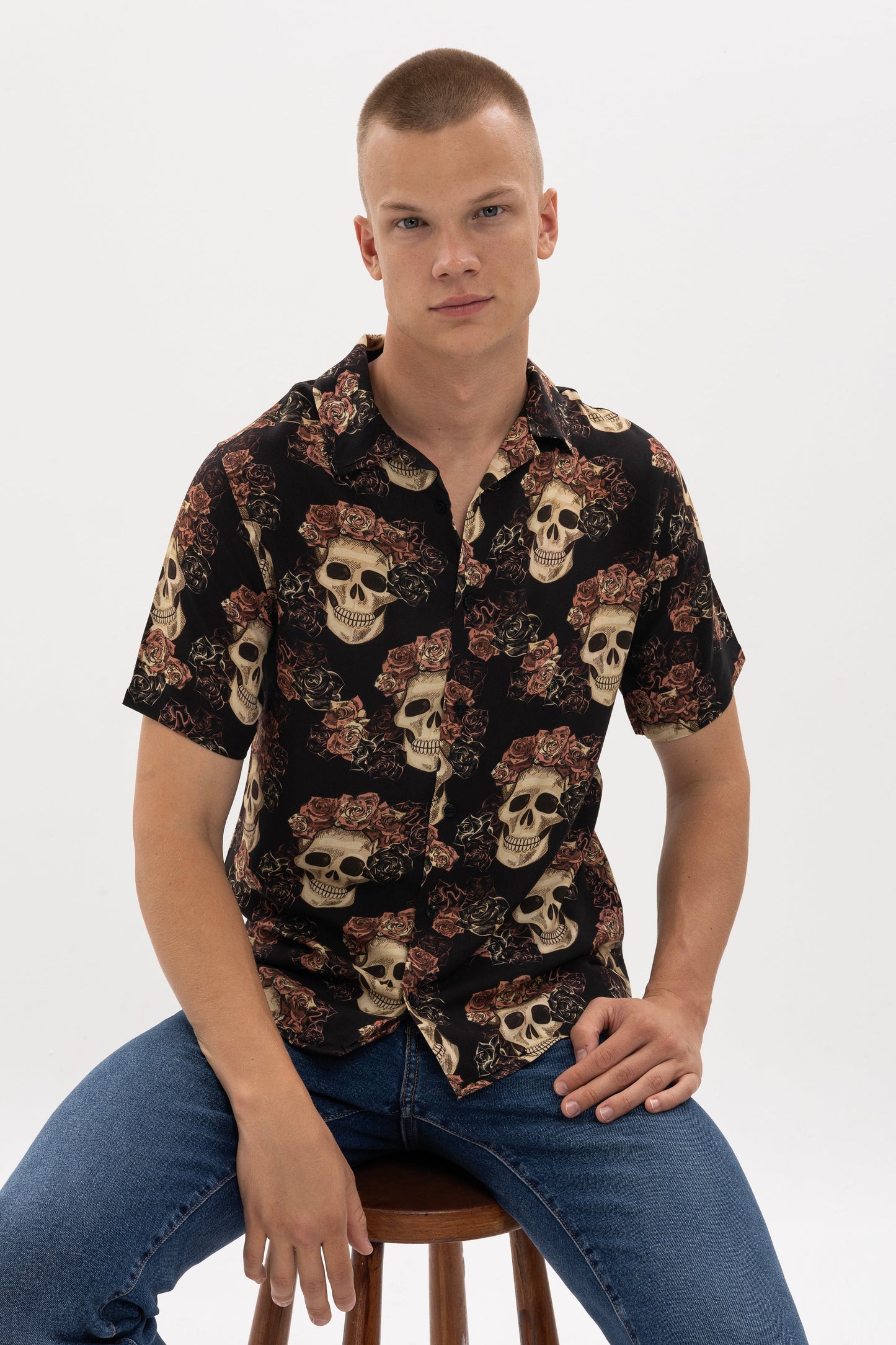 VINTAGE SKULL MEN'S SHORT SLEEVE BLACK& BROWN SHIRT