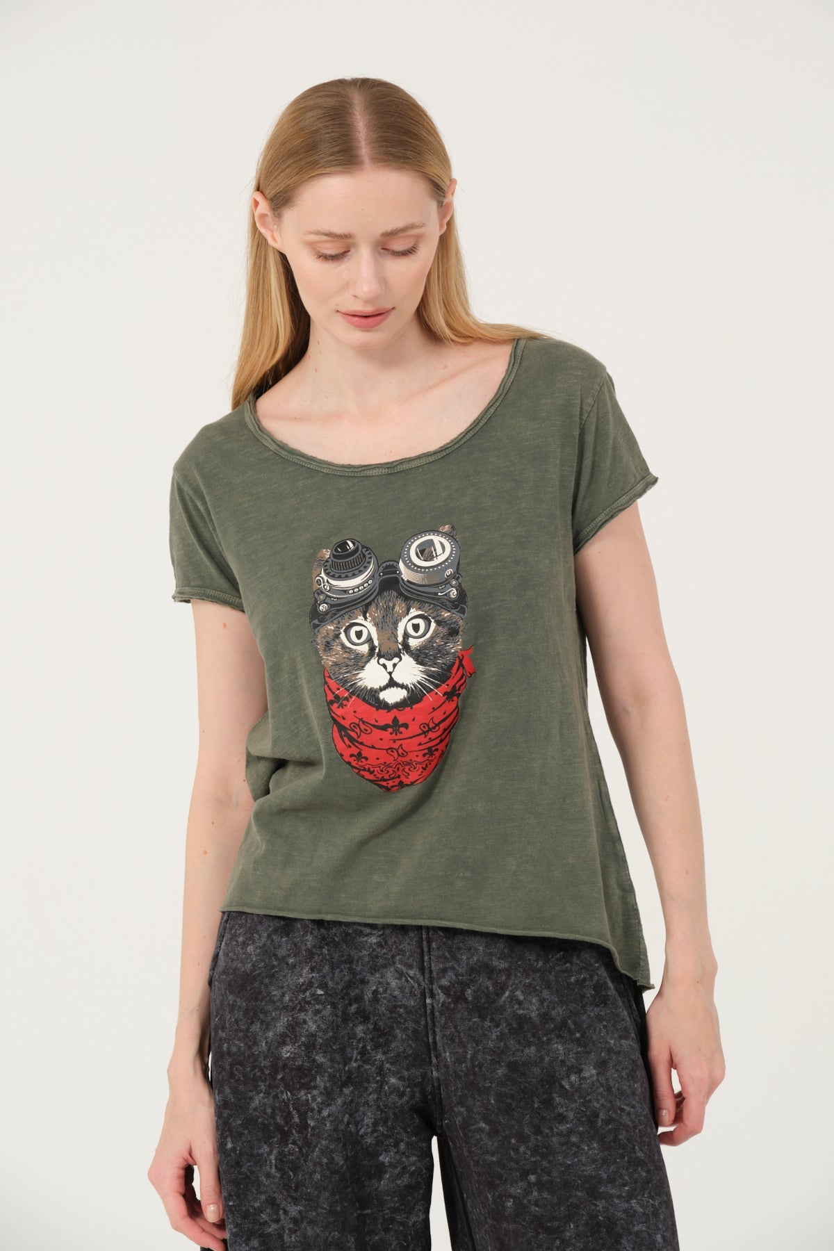Stone Washed Google Cat Animal Printed Cotton Women Scoop Neck T-shirt