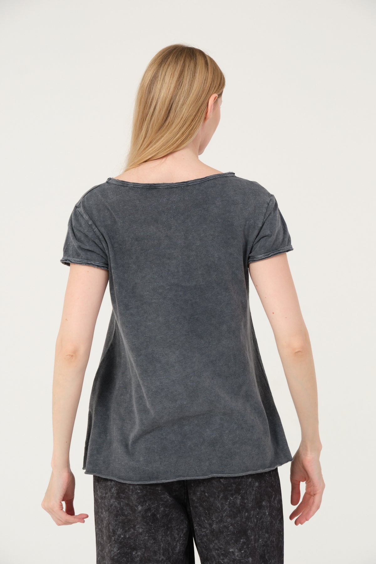 Stone Washed Frida Khlo Printed Cotton Women Scoop Neck T-shirt