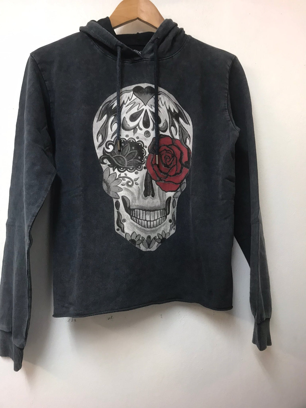 Anthracite Stone Washed  Rose & Skull Print Crop Top Hoodie