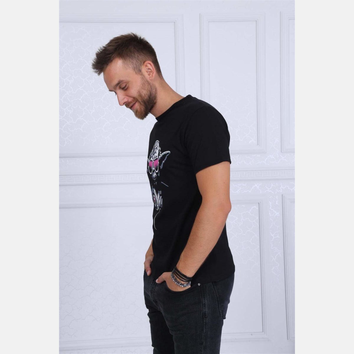 Black Dj Master Printed Cotton T-shirt - S-Ponder Shop