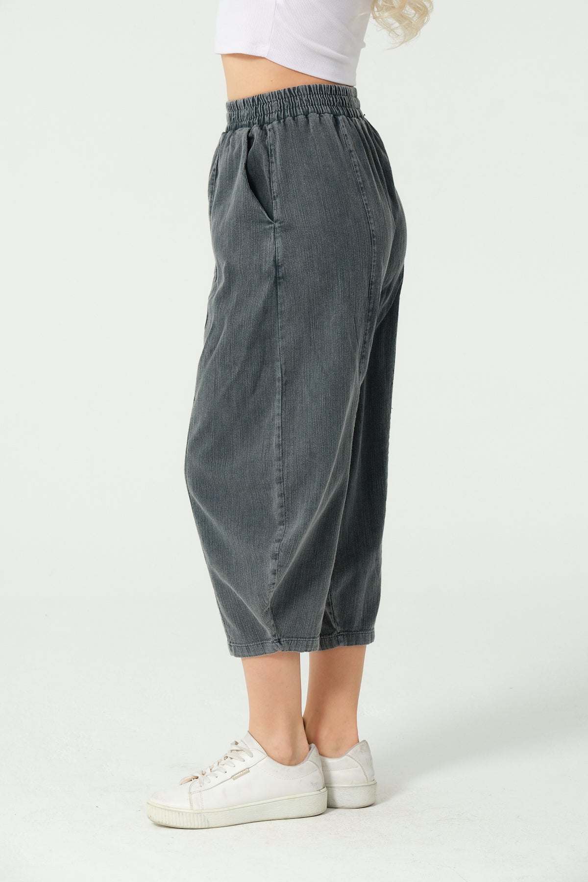Plain Cropped  Cotton Women Pants