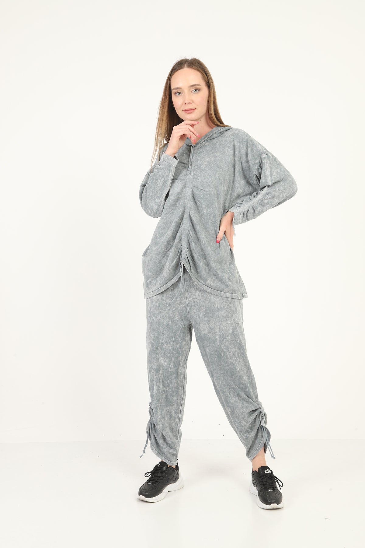 WASHED RUCHED HOODED COTTON LOUNGE-WEAR